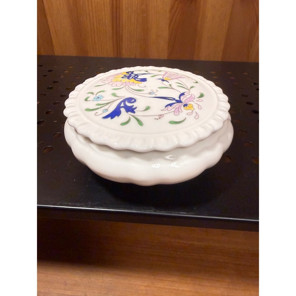 Coalport Pageant Bone China Trinket Box Floral Multicolor 4" Made in England